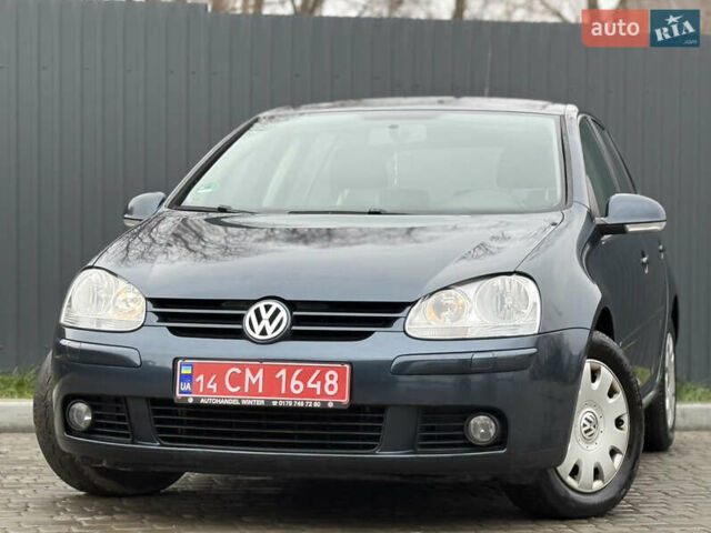Сірий Фольксваген Гольф, об'ємом двигуна 1.6 л та пробігом 229 тис. км за 5555 $, фото 6 на Automoto.ua