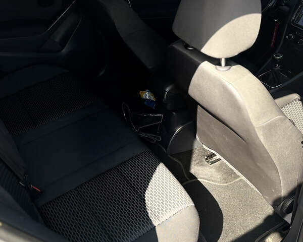 Серый Фольксваген Гольф, объемом двигателя 1.97 л и пробегом 295 тыс. км за 8700 $, фото 12 на Automoto.ua