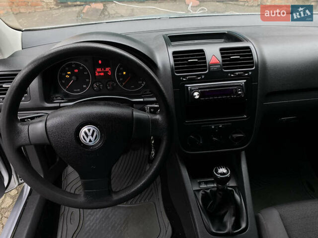 Сірий Фольксваген Гольф, об'ємом двигуна 1.39 л та пробігом 201 тис. км за 5400 $, фото 18 на Automoto.ua