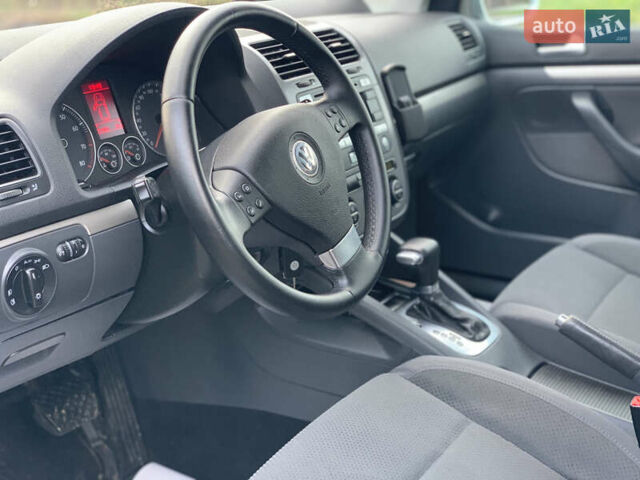 Сірий Фольксваген Гольф, об'ємом двигуна 1.4 л та пробігом 211 тис. км за 6850 $, фото 11 на Automoto.ua
