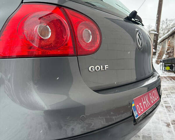 Серый Фольксваген Гольф, объемом двигателя 1.6 л и пробегом 202 тыс. км за 6499 $, фото 14 на Automoto.ua