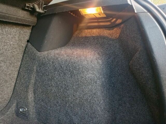 Серый Фольксваген Гольф, объемом двигателя 1.6 л и пробегом 196 тыс. км за 6399 $, фото 16 на Automoto.ua