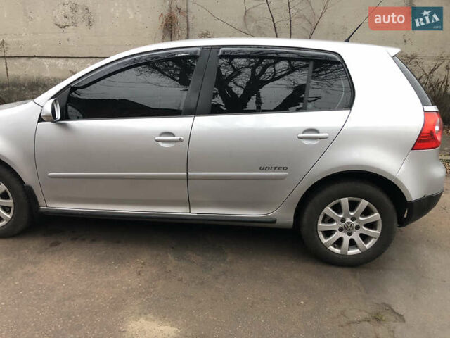 Серый Фольксваген Гольф, объемом двигателя 1.6 л и пробегом 284 тыс. км за 5100 $, фото 13 на Automoto.ua