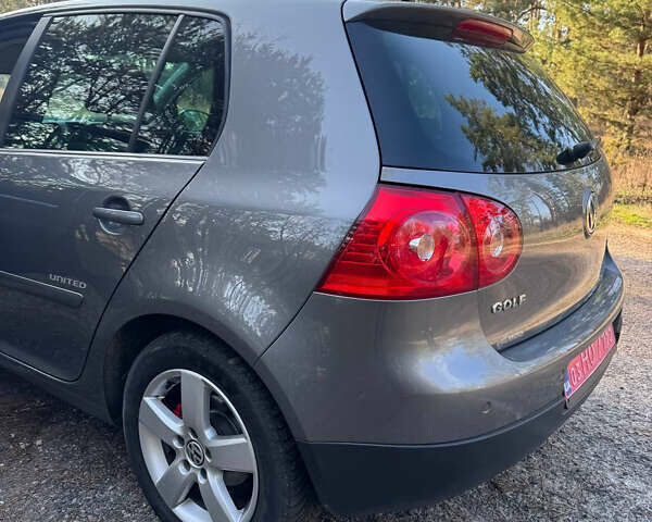 Сірий Фольксваген Гольф, об'ємом двигуна 1.6 л та пробігом 250 тис. км за 6799 $, фото 19 на Automoto.ua