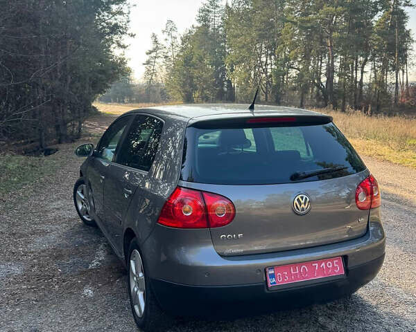 Сірий Фольксваген Гольф, об'ємом двигуна 1.6 л та пробігом 250 тис. км за 6799 $, фото 15 на Automoto.ua