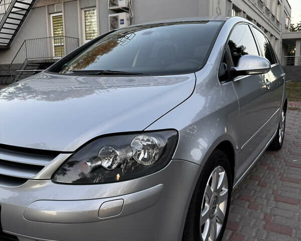 Серый Фольксваген Гольф, объемом двигателя 1.6 л и пробегом 248 тыс. км за 7200 $, фото 12 на Automoto.ua