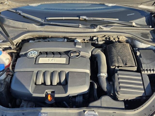 Сірий Фольксваген Гольф, об'ємом двигуна 1.6 л та пробігом 256 тис. км за 5800 $, фото 11 на Automoto.ua