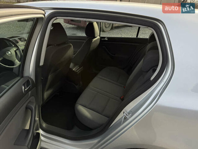 Сірий Фольксваген Гольф, об'ємом двигуна 1.6 л та пробігом 214 тис. км за 6200 $, фото 21 на Automoto.ua