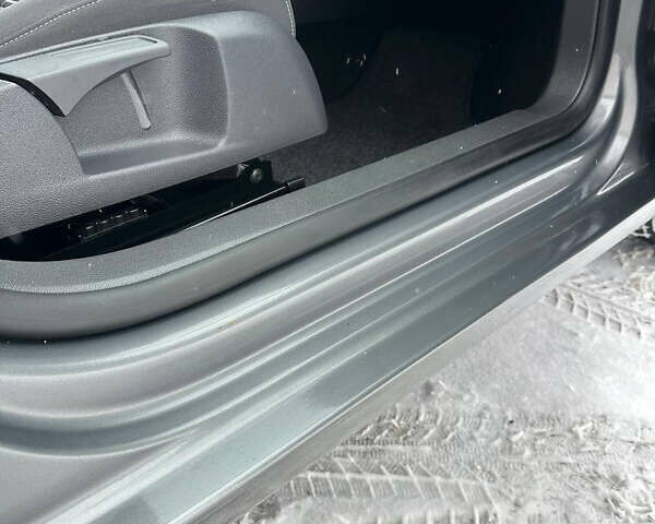 Серый Фольксваген Гольф, объемом двигателя 1.6 л и пробегом 202 тыс. км за 6499 $, фото 43 на Automoto.ua