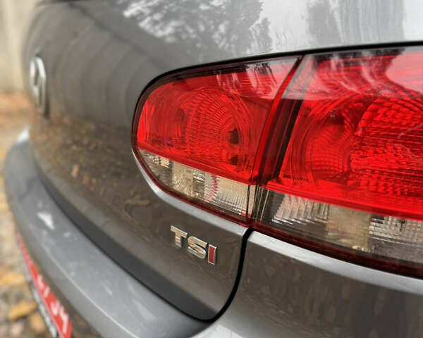 Серый Фольксваген Гольф, объемом двигателя 1.4 л и пробегом 217 тыс. км за 6300 $, фото 12 на Automoto.ua