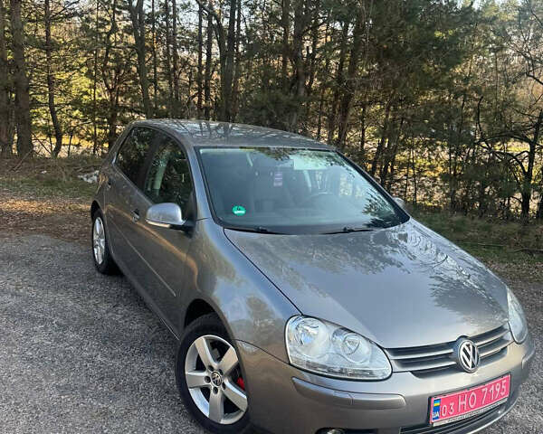 Сірий Фольксваген Гольф, об'ємом двигуна 1.6 л та пробігом 250 тис. км за 6799 $, фото 3 на Automoto.ua