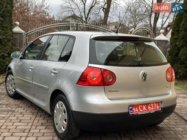 Сірий Фольксваген Гольф, об'ємом двигуна 1.6 л та пробігом 200 тис. км за 6999 $, фото 21 на Automoto.ua