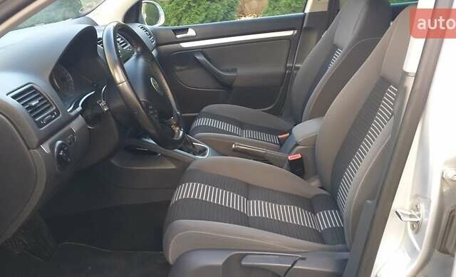 Сірий Фольксваген Гольф, об'ємом двигуна 1.6 л та пробігом 228 тис. км за 6500 $, фото 13 на Automoto.ua