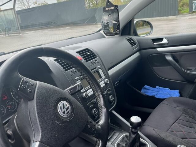 Фольксваген Гольф 2008 в Тернополе на Automoto.ua Серый Фольксваген Гольф, объемом двигателя 1.4 л и пробегом 325 тыс. км за 5200 $, фото 8 на Automoto.ua