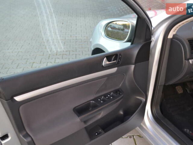 Сірий Фольксваген Гольф, об'ємом двигуна 1.6 л та пробігом 162 тис. км за 7200 $, фото 19 на Automoto.ua