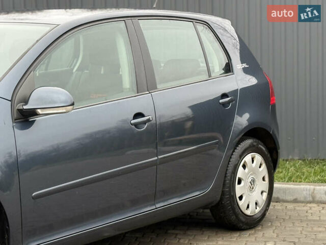 Сірий Фольксваген Гольф, об'ємом двигуна 1.6 л та пробігом 229 тис. км за 5555 $, фото 12 на Automoto.ua