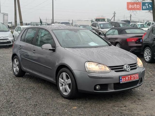 Серый Фольксваген Гольф, объемом двигателя 1.6 л и пробегом 177 тыс. км за 6650 $, фото 6 на Automoto.ua