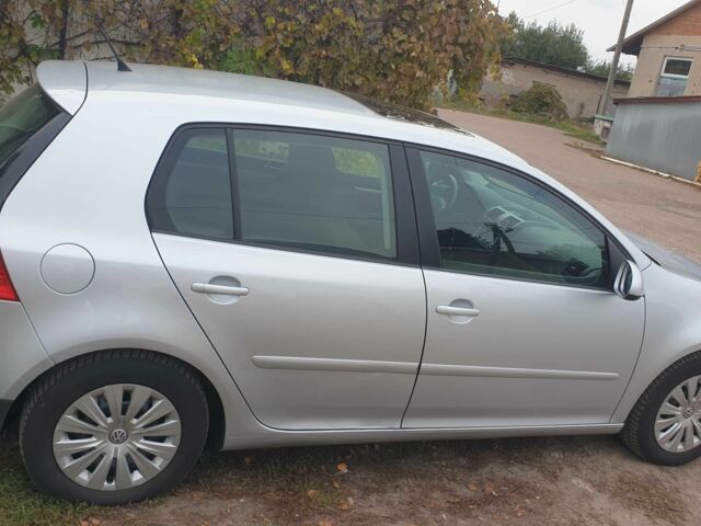 Серый Фольксваген Гольф, объемом двигателя 1.6 л и пробегом 249 тыс. км за 6500 $, фото 5 на Automoto.ua