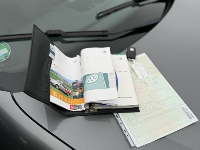 Серый Фольксваген Гольф, объемом двигателя 1.6 л и пробегом 223 тыс. км за 5900 $, фото 21 на Automoto.ua