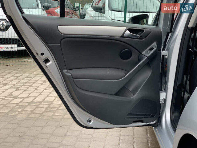 Серый Фольксваген Гольф, объемом двигателя 1.4 л и пробегом 228 тыс. км за 6899 $, фото 25 на Automoto.ua