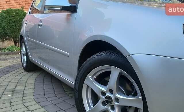 Сірий Фольксваген Гольф, об'ємом двигуна 1.6 л та пробігом 228 тис. км за 6500 $, фото 10 на Automoto.ua