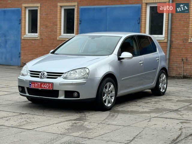 Сірий Фольксваген Гольф, об'ємом двигуна 1.6 л та пробігом 259 тис. км за 6999 $, фото 1 на Automoto.ua