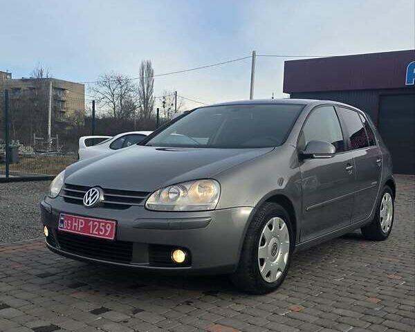Серый Фольксваген Гольф, объемом двигателя 1.6 л и пробегом 299 тыс. км за 6790 $, фото 3 на Automoto.ua