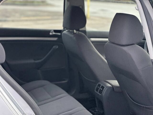 Сірий Фольксваген Гольф, об'ємом двигуна 1.4 л та пробігом 190 тис. км за 6350 $, фото 7 на Automoto.ua