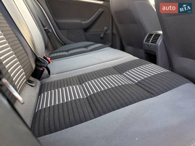 Серый Фольксваген Гольф, объемом двигателя 1.39 л и пробегом 201 тыс. км за 5999 $, фото 10 на Automoto.ua