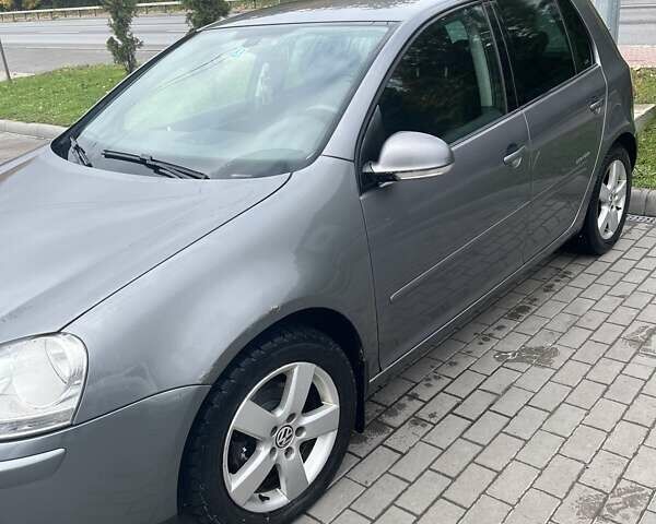 Серый Фольксваген Гольф, объемом двигателя 1.4 л и пробегом 325 тыс. км за 5000 $, фото 7 на Automoto.ua