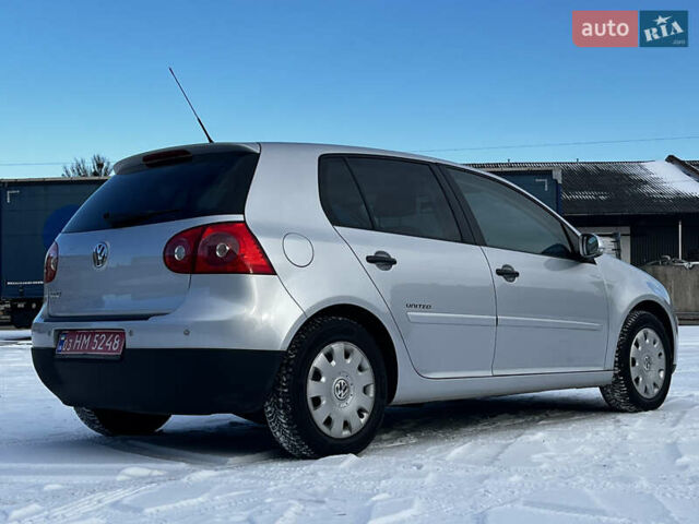 Серый Фольксваген Гольф, объемом двигателя 1.4 л и пробегом 223 тыс. км за 5750 $, фото 10 на Automoto.ua