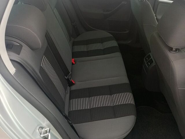 Серый Фольксваген Гольф, объемом двигателя 1.6 л и пробегом 240 тыс. км за 6500 $, фото 16 на Automoto.ua