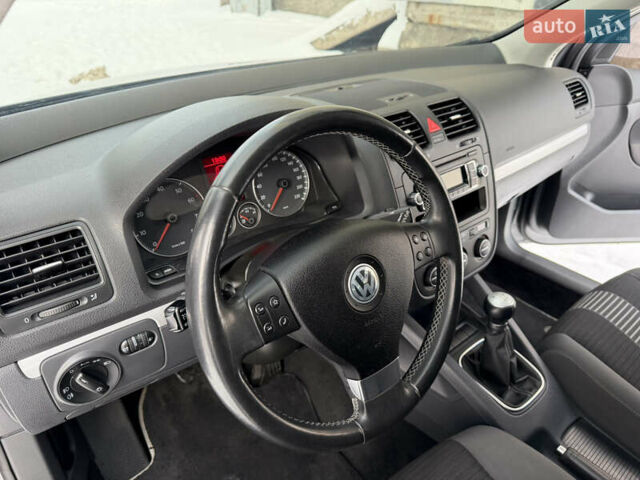 Серый Фольксваген Гольф, объемом двигателя 1.4 л и пробегом 203 тыс. км за 5950 $, фото 33 на Automoto.ua