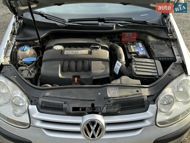 Сірий Фольксваген Гольф, об'ємом двигуна 1.6 л та пробігом 222 тис. км за 6000 $, фото 18 на Automoto.ua