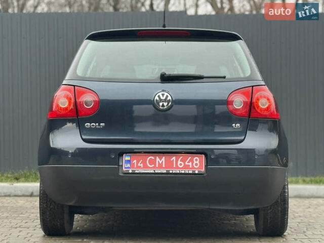 Сірий Фольксваген Гольф, об'ємом двигуна 1.6 л та пробігом 229 тис. км за 5555 $, фото 32 на Automoto.ua