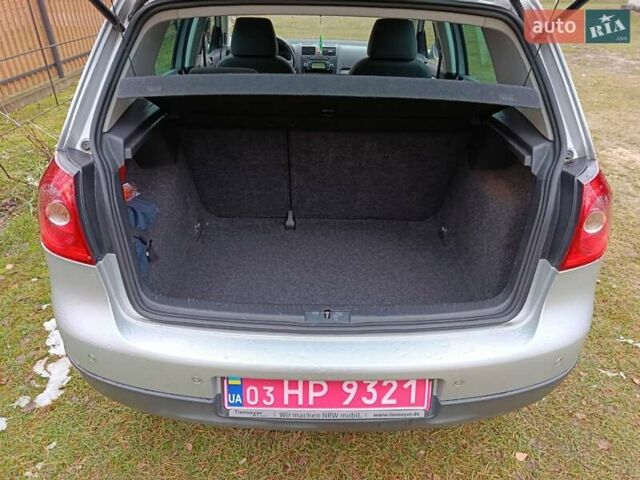 Серый Фольксваген Гольф, объемом двигателя 1.6 л и пробегом 193 тыс. км за 5999 $, фото 30 на Automoto.ua