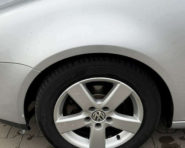 Серый Фольксваген Гольф, объемом двигателя 1.4 л и пробегом 251 тыс. км за 6450 $, фото 12 на Automoto.ua