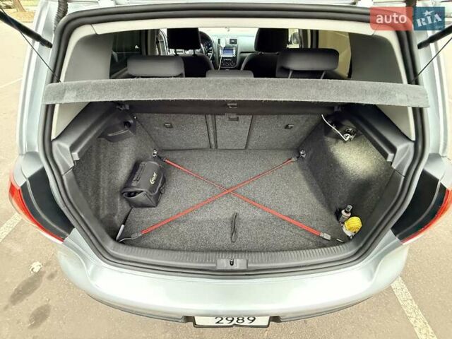 Серый Фольксваген Гольф, объемом двигателя 2.5 л и пробегом 247 тыс. км за 5700 $, фото 20 на Automoto.ua