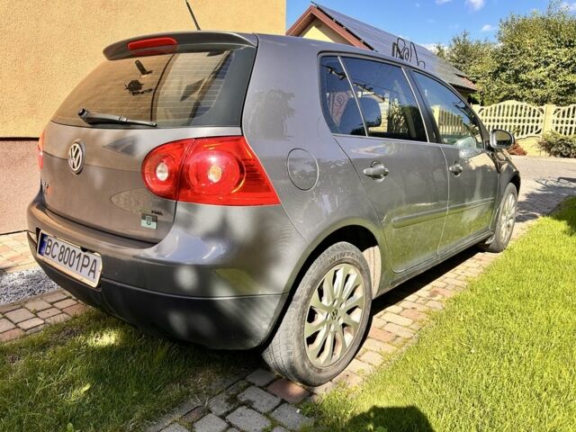 Серый Фольксваген Гольф, объемом двигателя 1.6 л и пробегом 290 тыс. км за 5450 $, фото 4 на Automoto.ua