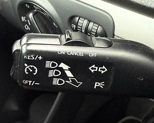 Серый Фольксваген Гольф, объемом двигателя 1.6 л и пробегом 245 тыс. км за 6650 $, фото 53 на Automoto.ua