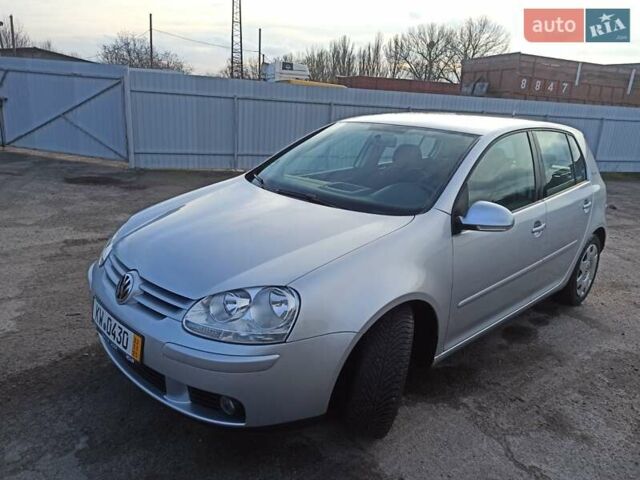 Серый Фольксваген Гольф, объемом двигателя 1.4 л и пробегом 190 тыс. км за 5999 $, фото 2 на Automoto.ua