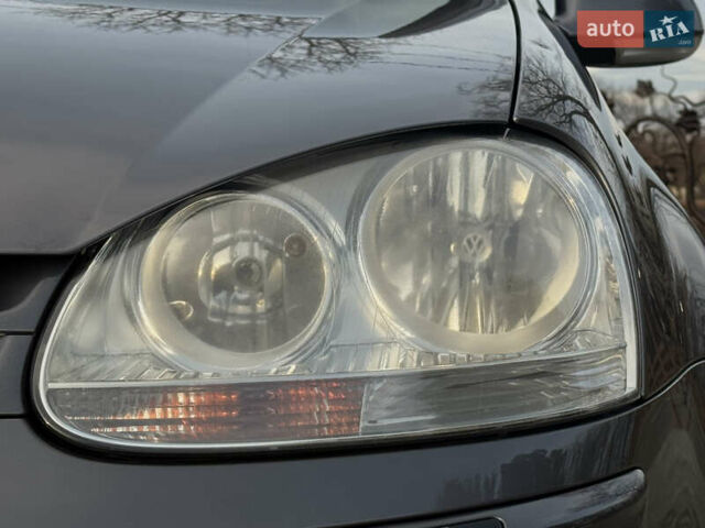 Серый Фольксваген Гольф, объемом двигателя 1.6 л и пробегом 170 тыс. км за 6600 $, фото 12 на Automoto.ua