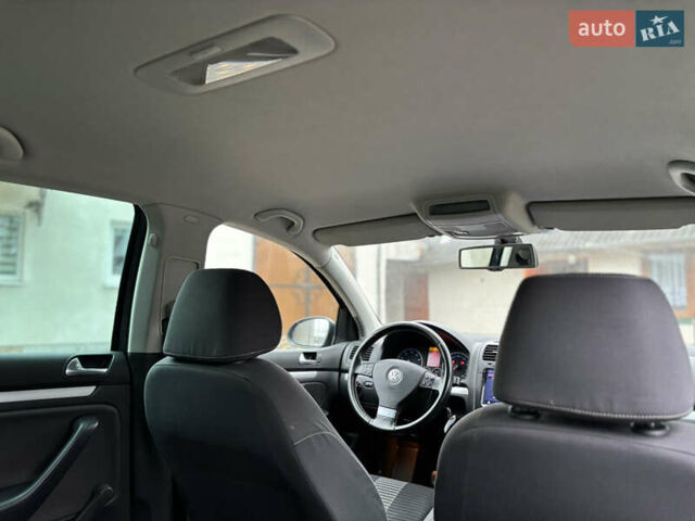 Сірий Фольксваген Гольф, об'ємом двигуна 1.4 л та пробігом 244 тис. км за 5999 $, фото 22 на Automoto.ua