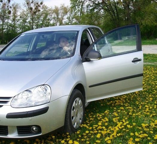 Серый Фольксваген Гольф, объемом двигателя 1.9 л и пробегом 208 тыс. км за 8221 $, фото 2 на Automoto.ua