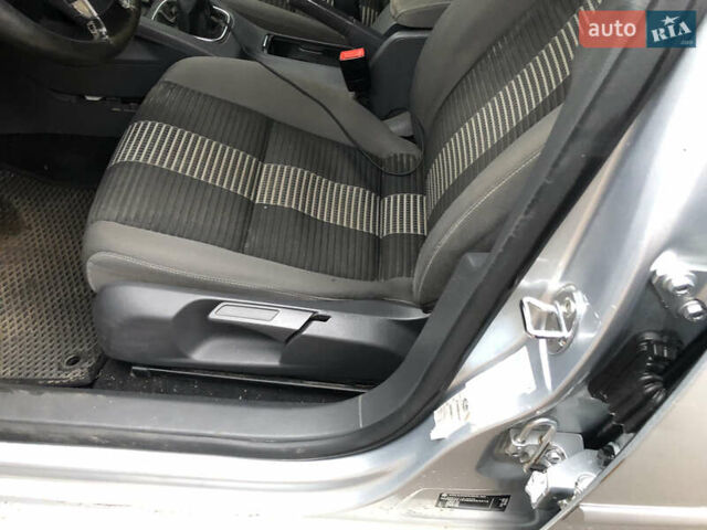 Серый Фольксваген Гольф, объемом двигателя 1.6 л и пробегом 284 тыс. км за 5100 $, фото 10 на Automoto.ua