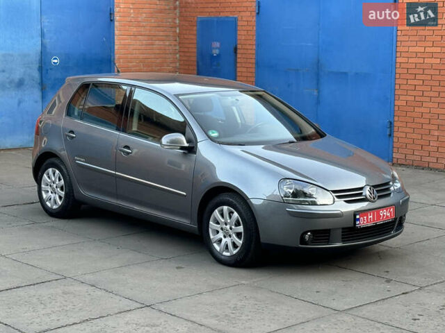 Серый Фольксваген Гольф, объемом двигателя 1.6 л и пробегом 232 тыс. км за 6799 $, фото 11 на Automoto.ua