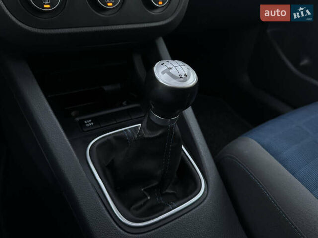 Сірий Фольксваген Гольф, об'ємом двигуна 1.6 л та пробігом 170 тис. км за 6600 $, фото 55 на Automoto.ua