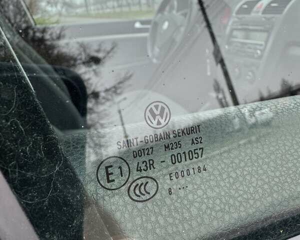 Серый Фольксваген Гольф, объемом двигателя 1.4 л и пробегом 233 тыс. км за 7850 $, фото 13 на Automoto.ua