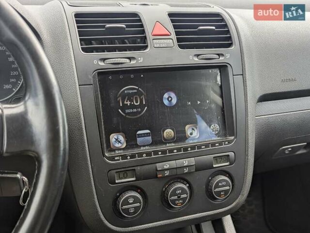 Фольксваген Гольф 2008 у Києві на Automoto.ua Сірий Фольксваген Гольф, об'ємом двигуна 1.6 л та пробігом 482 тис. км за 3300 $, фото 22 на Automoto.ua