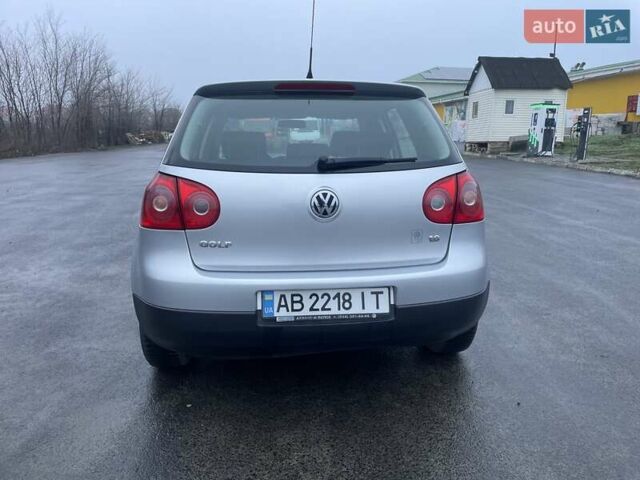Серый Фольксваген Гольф, объемом двигателя 1.6 л и пробегом 201 тыс. км за 7350 $, фото 2 на Automoto.ua
